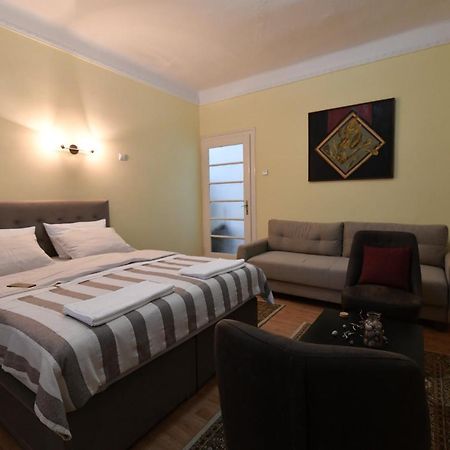 Apartment Nikola Belgrade Luaran gambar